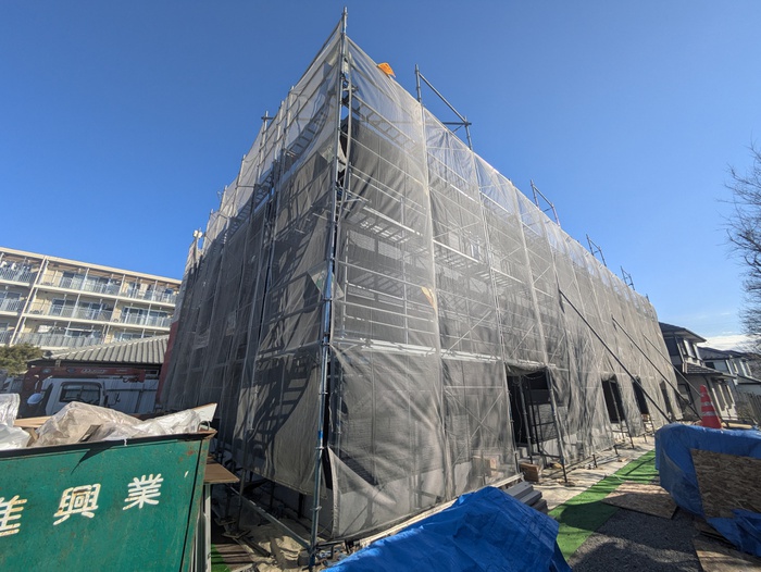 建物外観　建築中