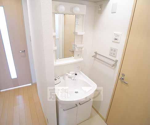 洗面設備　シャンプードレッサー付き