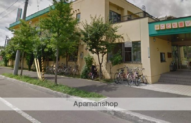 幼稚園・保育園　拓北ひまわり保育園（幼稚園・保育園）まで452m