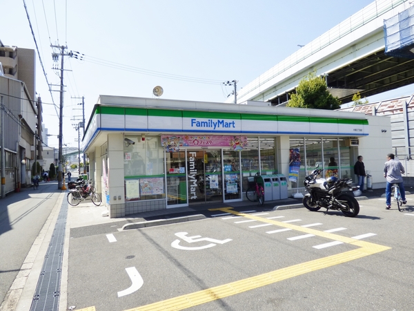 コンビニ　ファミリーマート大開三丁目店（コンビニ）まで321m