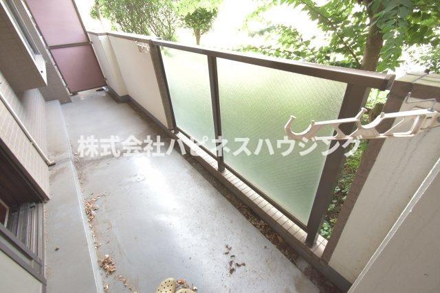 バルコニー　同マンション違う部屋の参考写真
