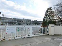 小学校　柏市立旭東小学校（小学校）まで482m