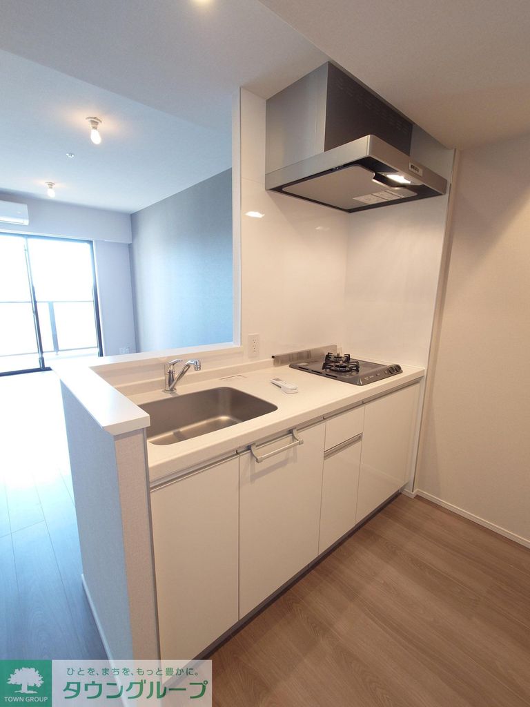 キッチン　※同間取りのお部屋です。階数によって色合いが異なります。