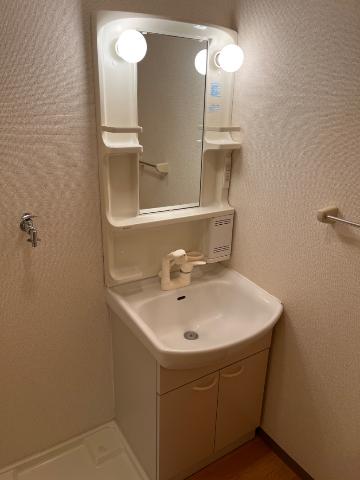 洗面設備　洗髪洗面化粧台