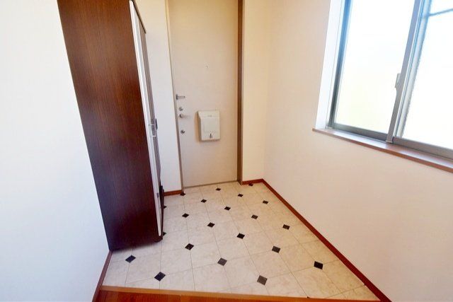 玄関　★ゆったりとした玄関スペース★