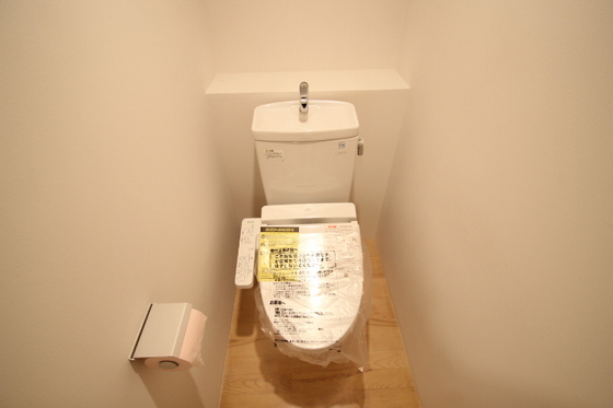 トイレ　※別部屋の写真です