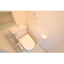 トイレ　温水洗浄便座機能付き☆