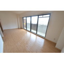 居室・リビング　明るい南向きのリビングです！