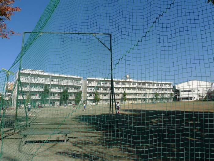 中学校　大和中学校（中学校）まで375m