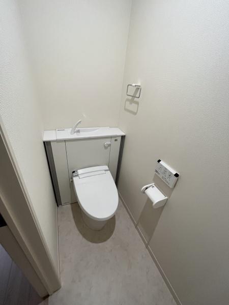 トイレ　ウォシュレット完備