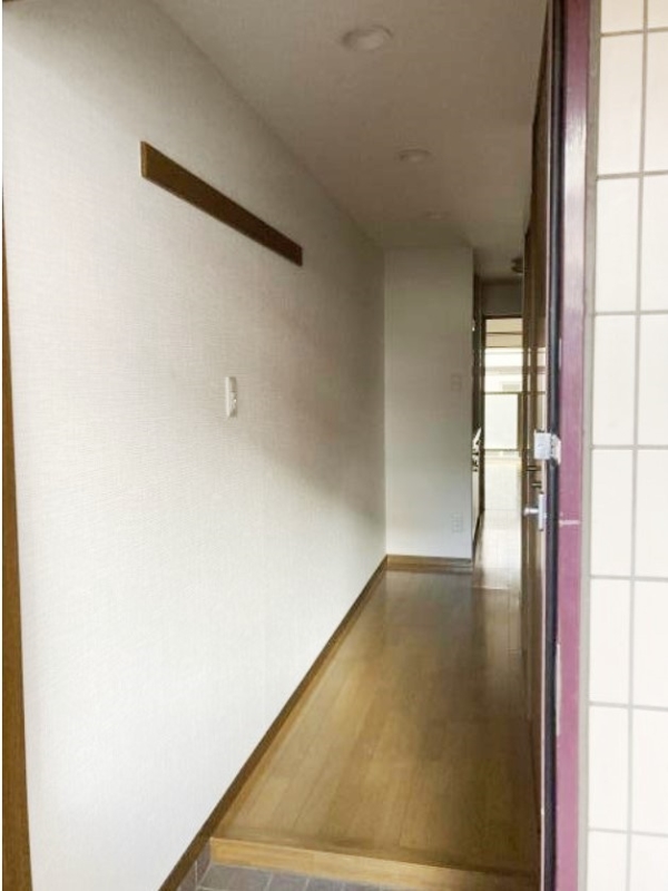 玄関　他号室の写真になります。
