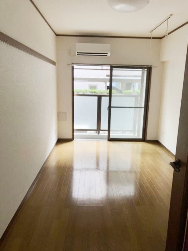 居室・リビング　他号室の写真になります。