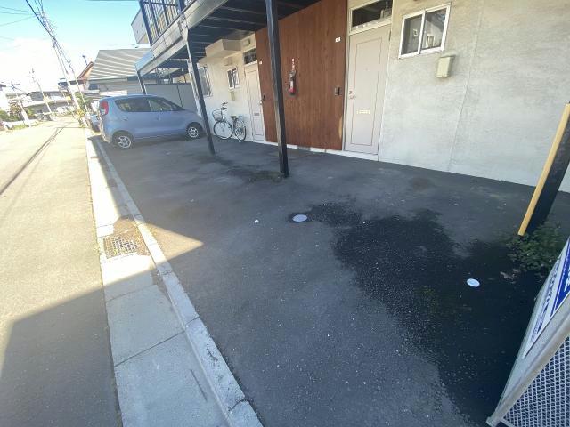 駐車場　駐車場