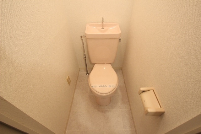 トイレ　別号室の写真