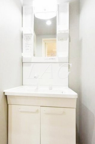 洗面設備　洗面台です。