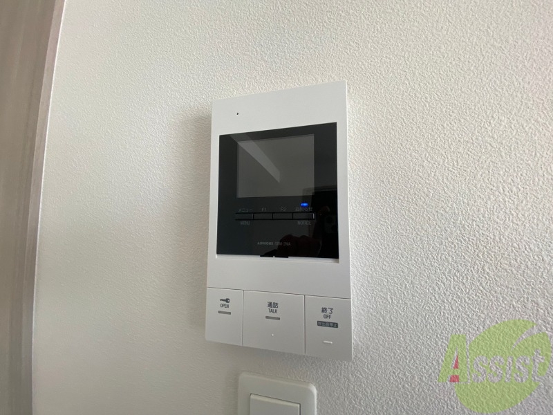 セキュリティ　ＴＶモニター付インターホンです。来客者の顔が見えるので安心！