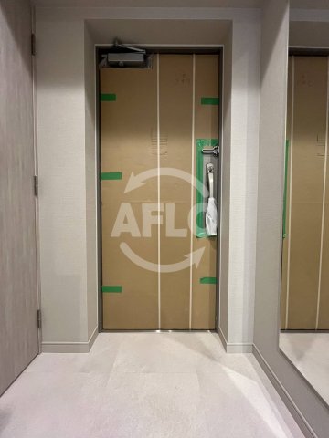 玄関　スプランディット福島WEST　玄関