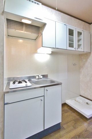 キッチン　参考写真（同物件別部屋）