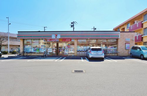 コンビニ　セブンイレブン 浦安堀江6丁目店（コンビニ）まで615m