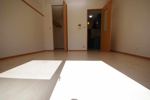 居室・リビング　別号室の写真です。