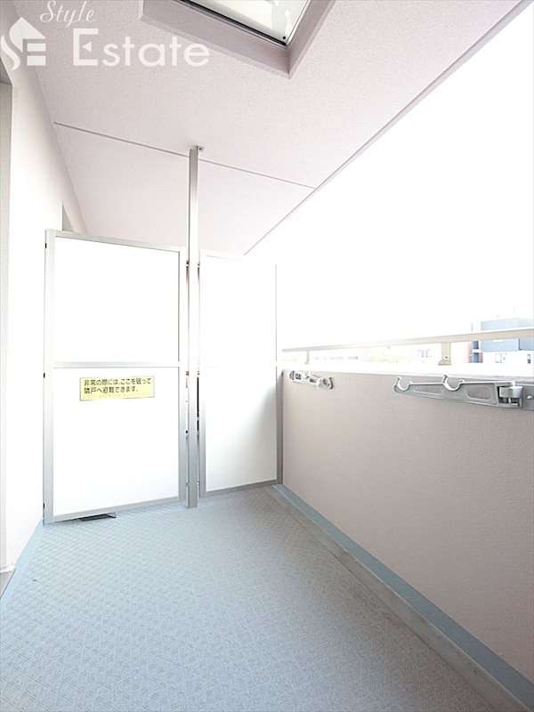 バルコニー　バルコニー