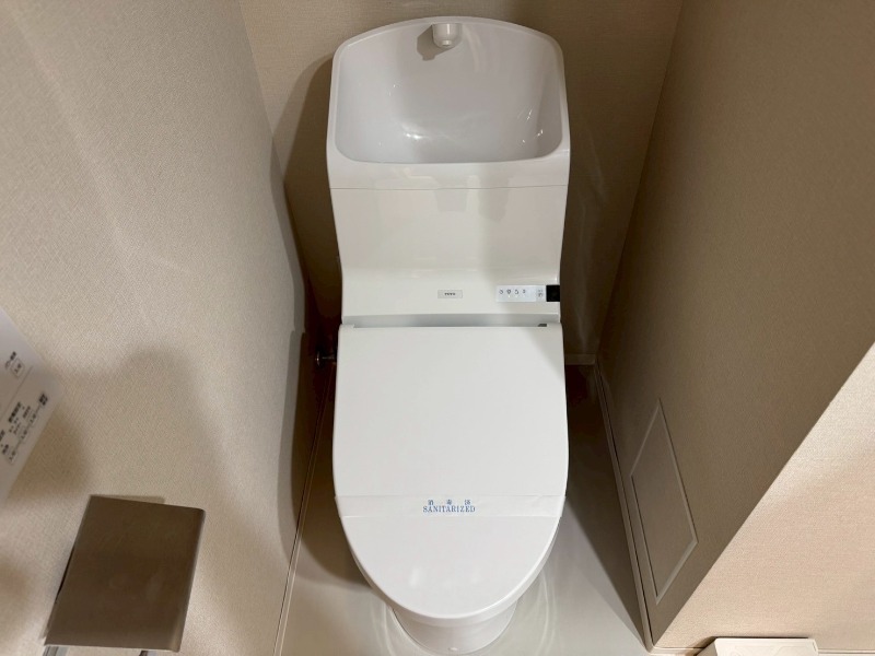 トイレ　嬉しい温水洗浄便座♪
