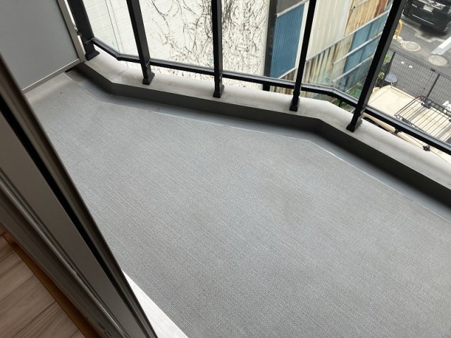 バルコニー　開放的で明るい空間を演出してくれるバルコニーです♪