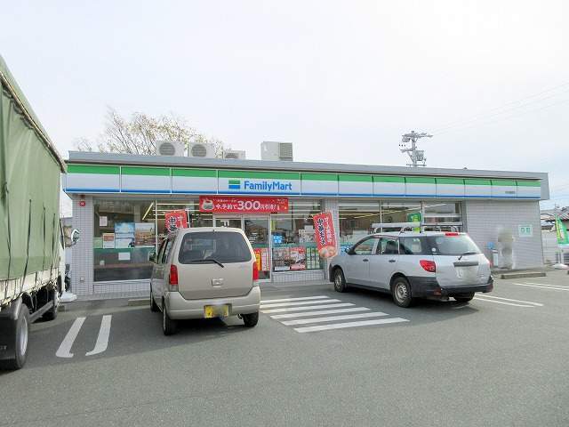 コンビニ　ファミリーマート　浜松篠原店（コンビニ）まで729m