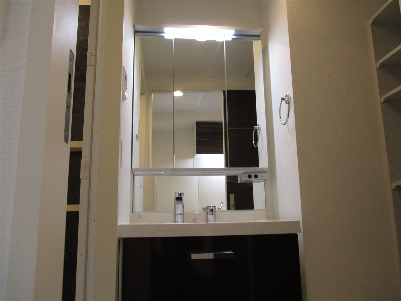 洗面設備　セレニティー大須