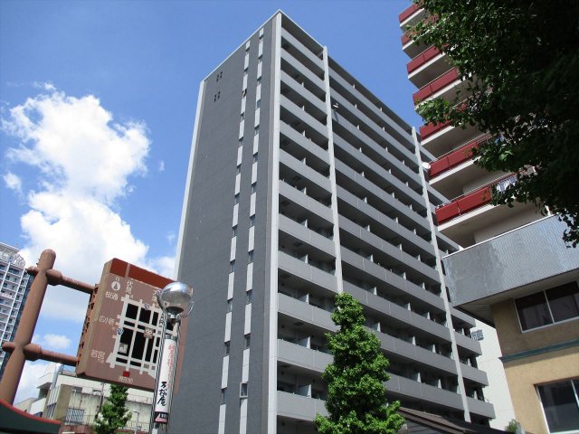 建物外観　セレニティー大須