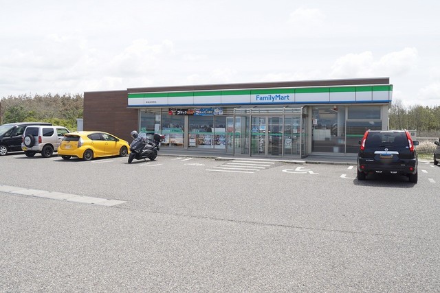 コンビニ　ファミリーマート新潟上新栄町店（コンビニ）まで1202m