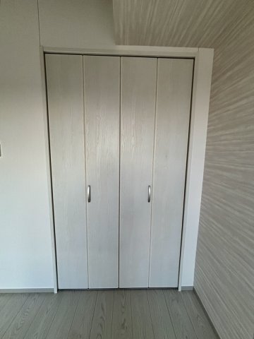 収納　302号室の写真となります