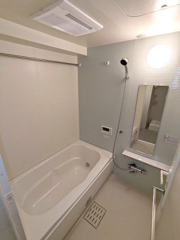 バス・シャワールーム　追焚オートバス、浴室換気乾燥機