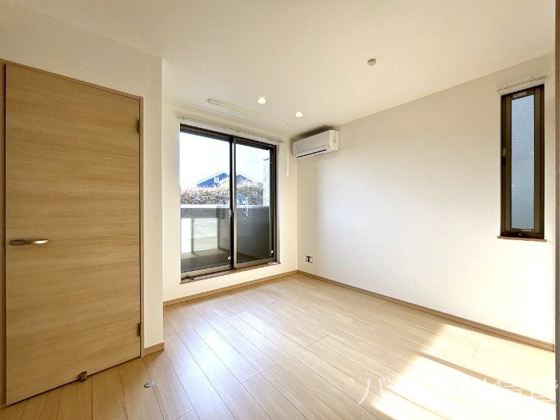 居室・リビング　※同シリーズ写真のため、現状優先。