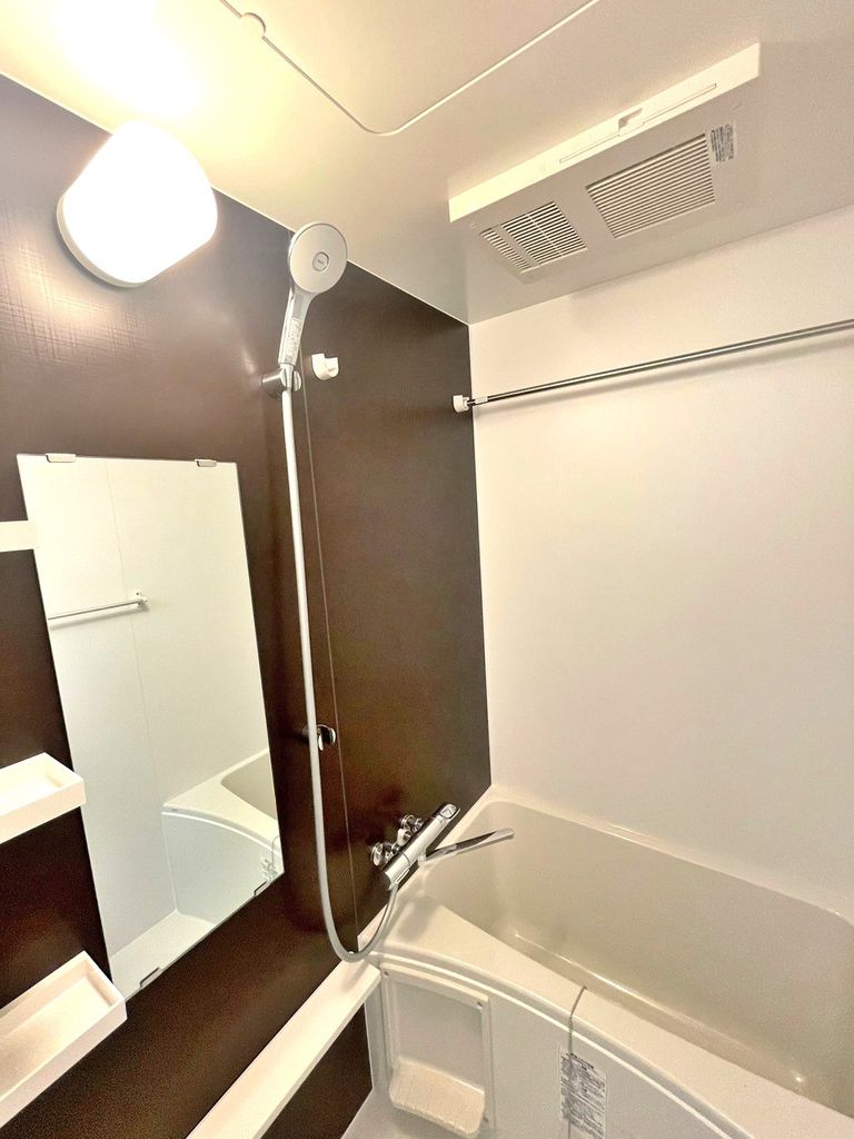 バス・シャワールーム　バス