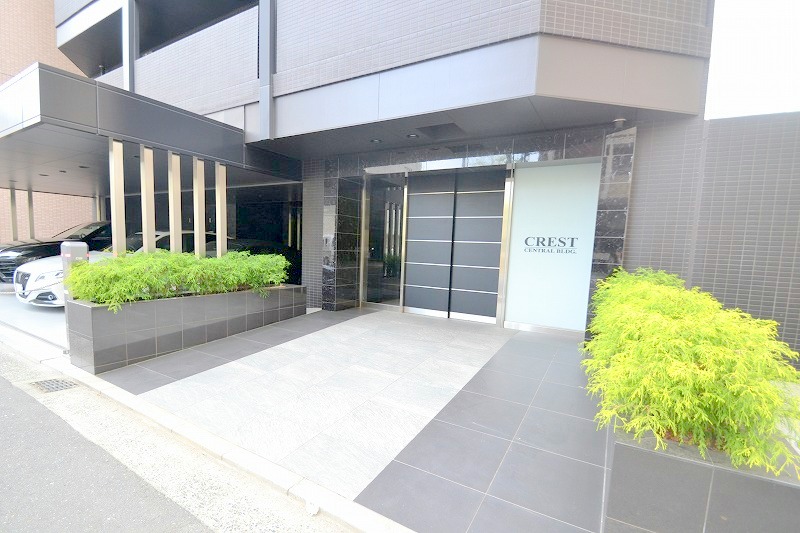 エントランス　CREST CENTRAL BLDG.