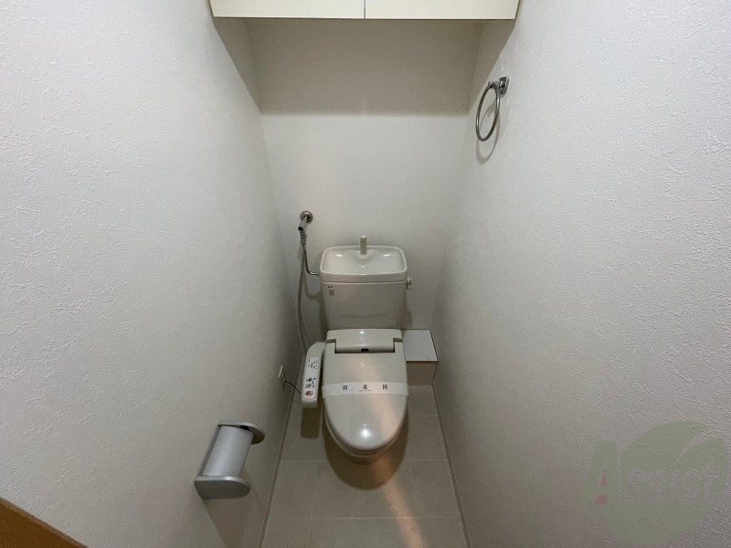 トイレ　トイレです。ウォシュレット付を探している方、おすすめです。