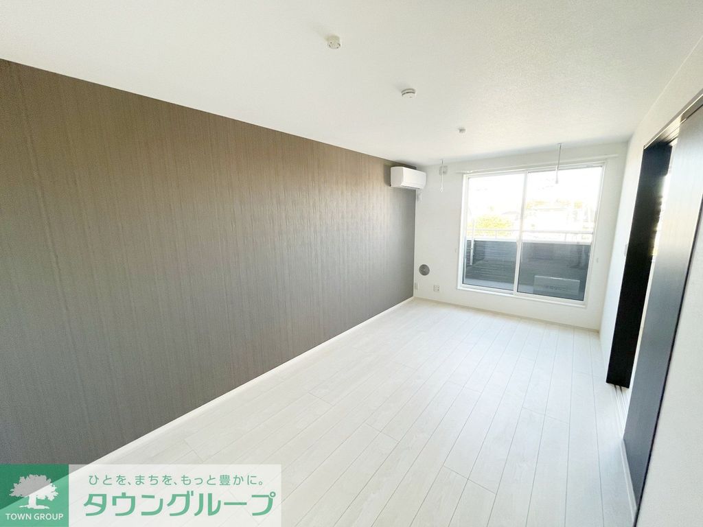 居室・リビング　※別部屋参考写真