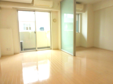 居室・リビング　※別部屋参考写真