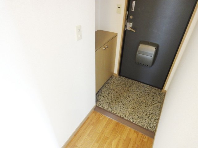 セキュリティ　同物件別号室のものです。