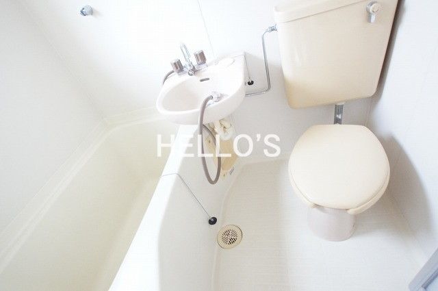 バス・シャワールーム　～バスルーム～