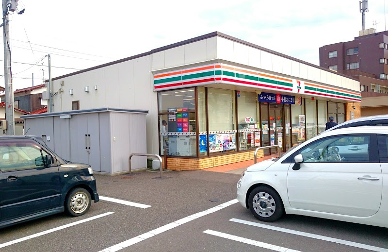 コンビニ　セブンイレブン 金沢米泉10丁目店（コンビニ）まで195m