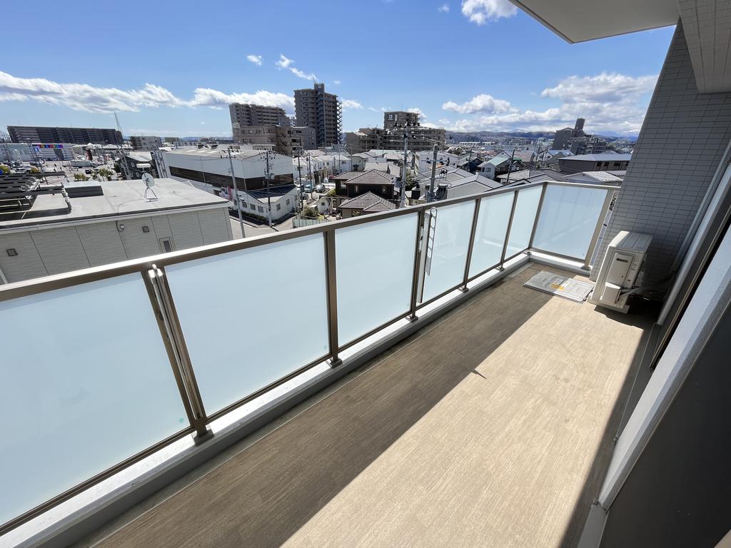 バルコニー　同建物別号室参考