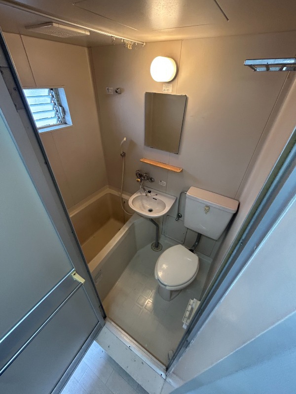 バス・シャワールーム　別室参考写真