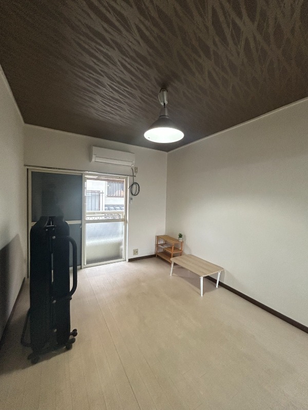 居室・リビング　別室参考写真