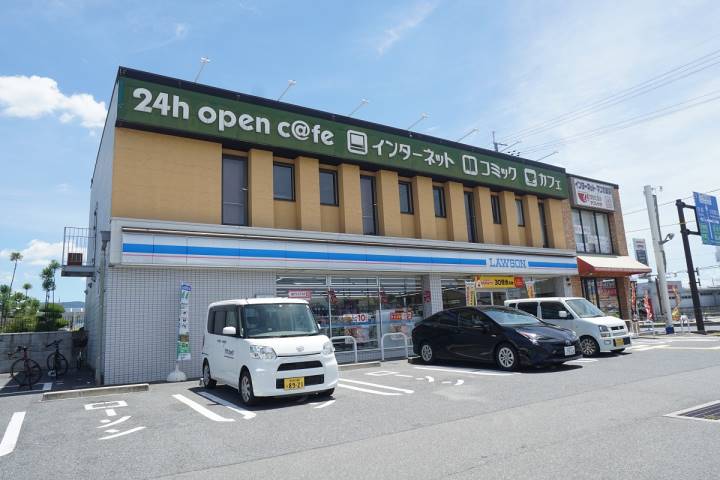 コンビニ　ローソン　奈良三条大路店（コンビニ）まで84m