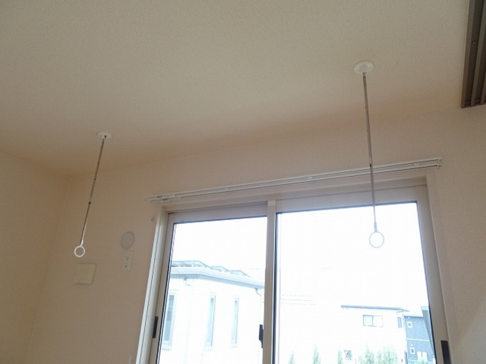 その他部屋・スペース　開放的な寝室です