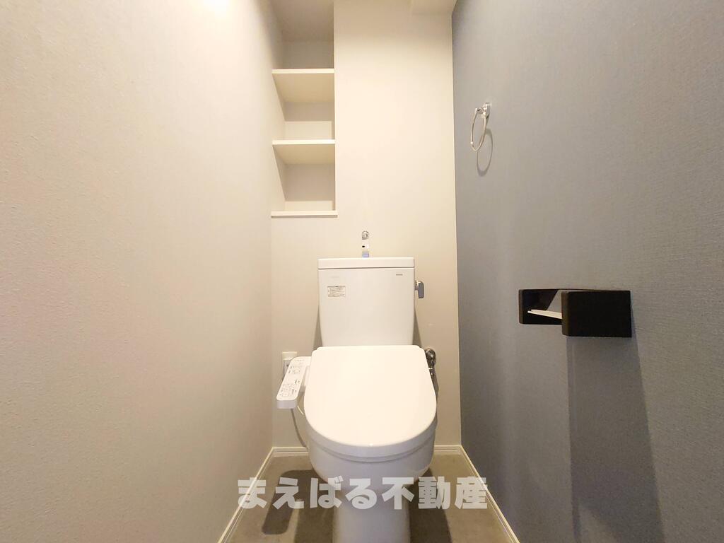 トイレ　温水洗浄便座