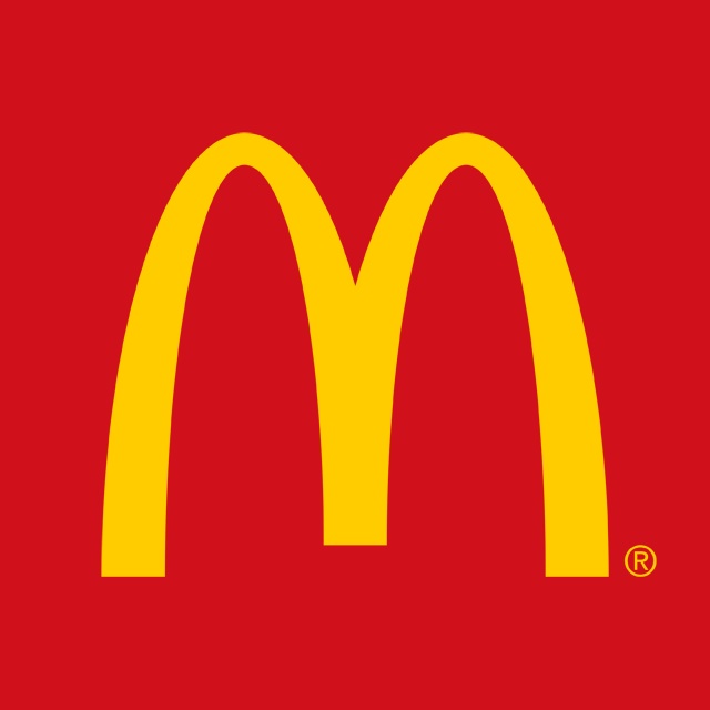 飲食店　マクドナルド 小倉チャチャタウン店（飲食店）まで459m