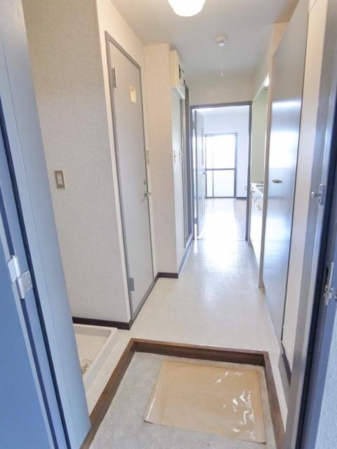 玄関　★お部屋探しは株式会社タウンハウジング東京まで★